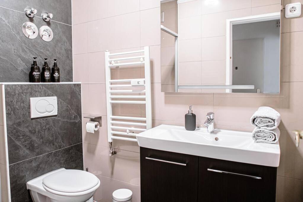 Wiesbaden - Apartment Im Nerotal Екстер'єр фото